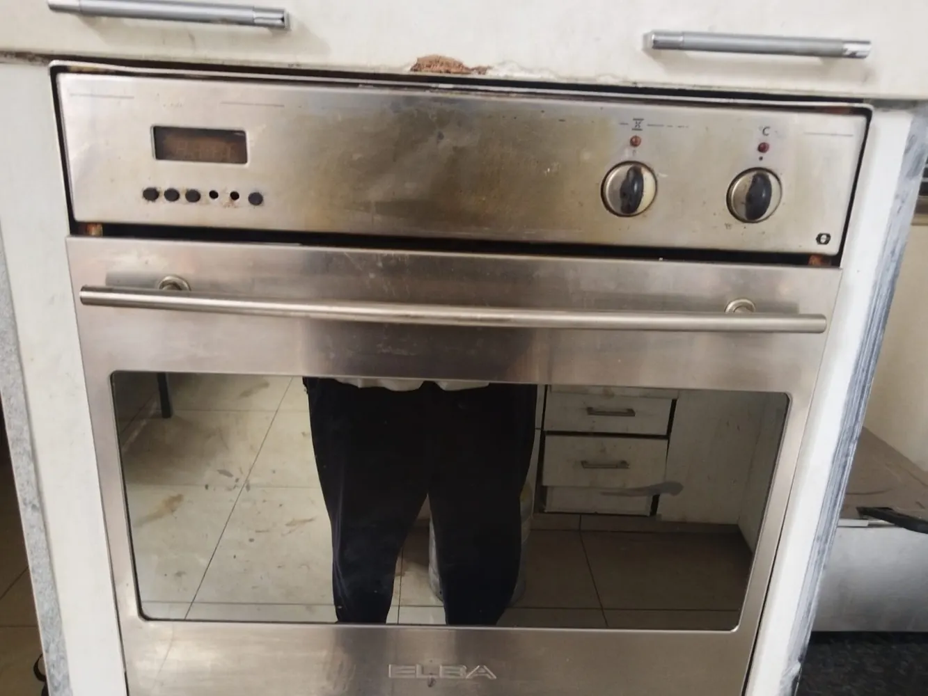 Oven Repairs technician service in Amanzimtoti